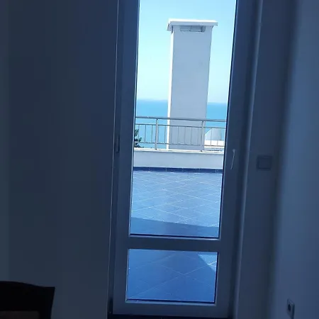 Blue Bay Palace Complex بوموري