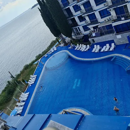 Blue Bay Palace Complex بوموري