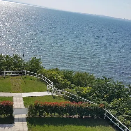 Lägenhetshotell Blue Bay Palace Complex Pomorie