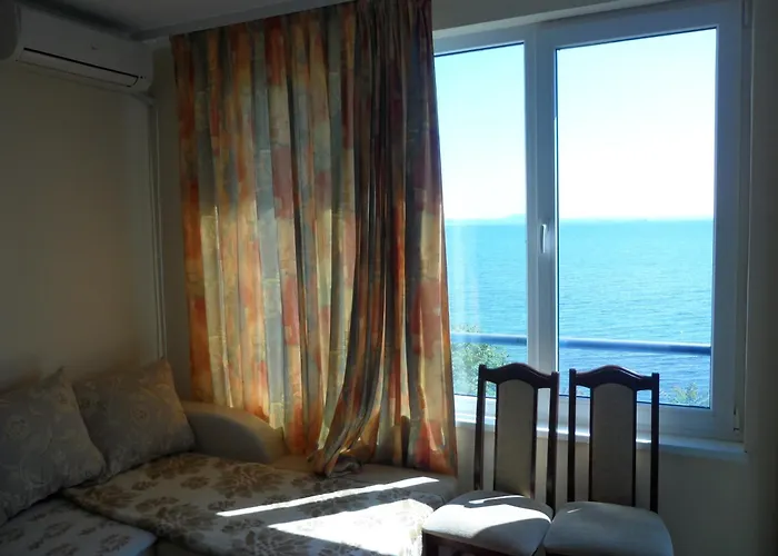 Blue Bay Palace Complex Aparthotel Pomorie